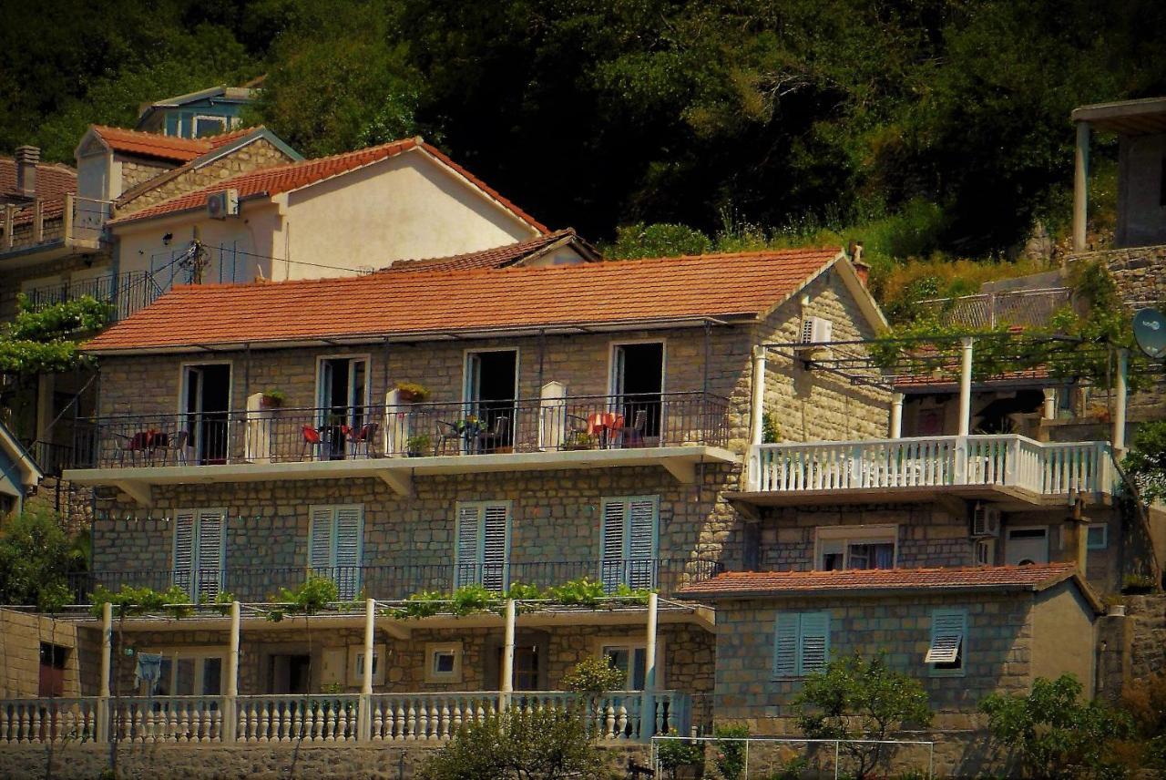 Apartments Okuka Tivat Zewnętrze zdjęcie