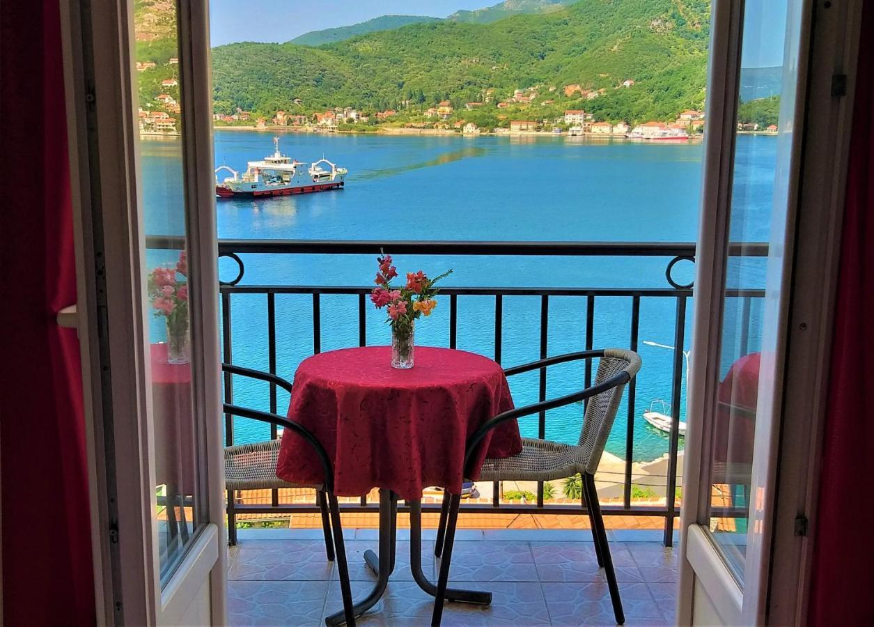 Apartments Okuka Tivat Zewnętrze zdjęcie