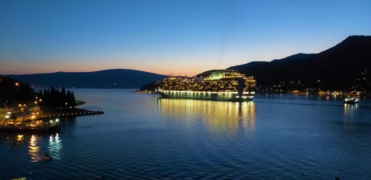 Apartments Okuka Tivat Zewnętrze zdjęcie