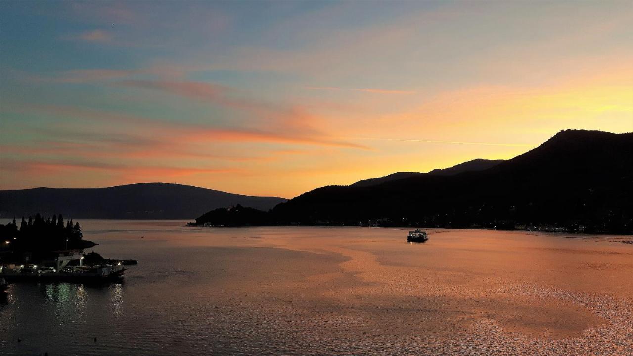 Apartments Okuka Tivat Zewnętrze zdjęcie