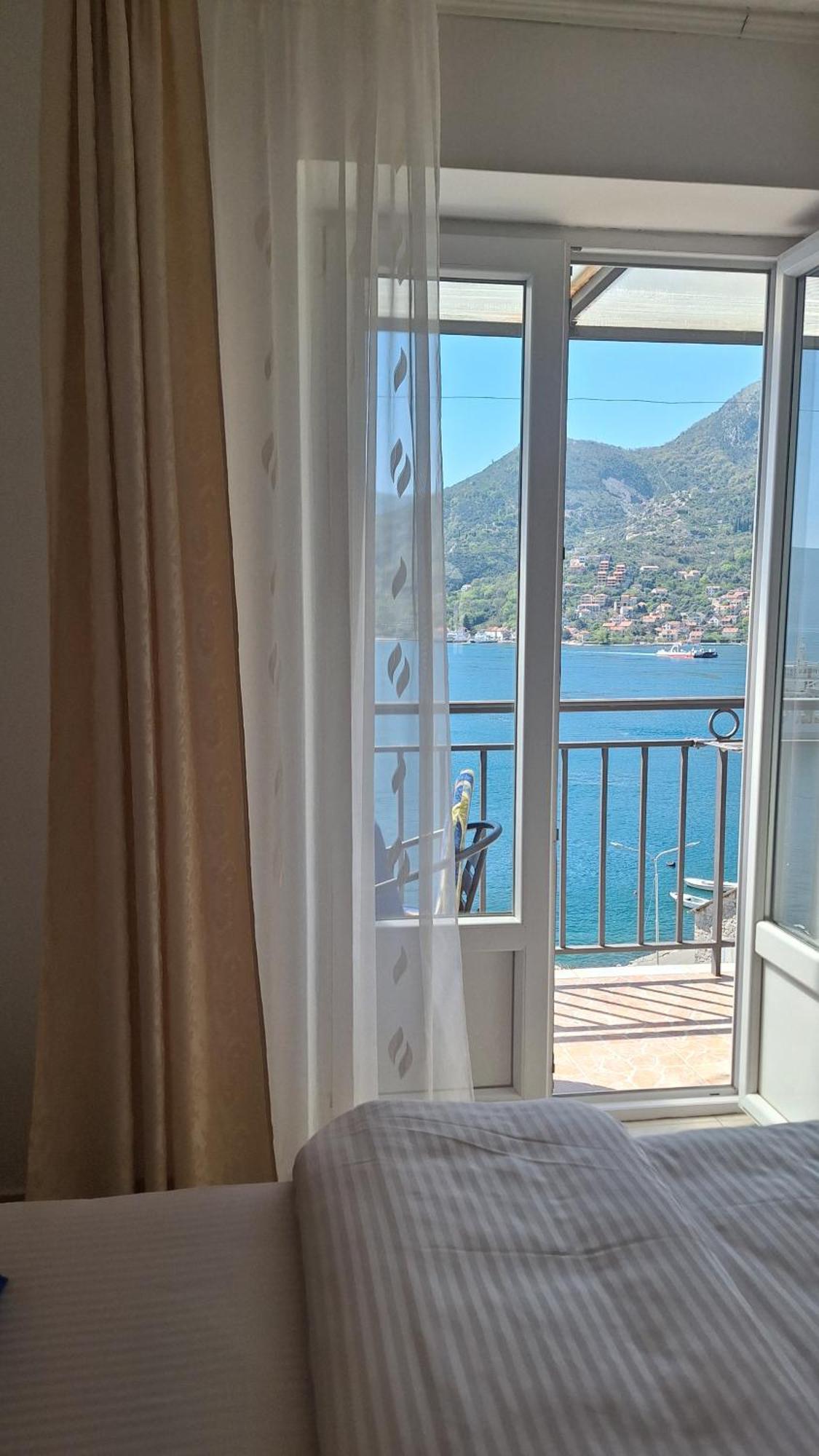Apartments Okuka Tivat Zewnętrze zdjęcie