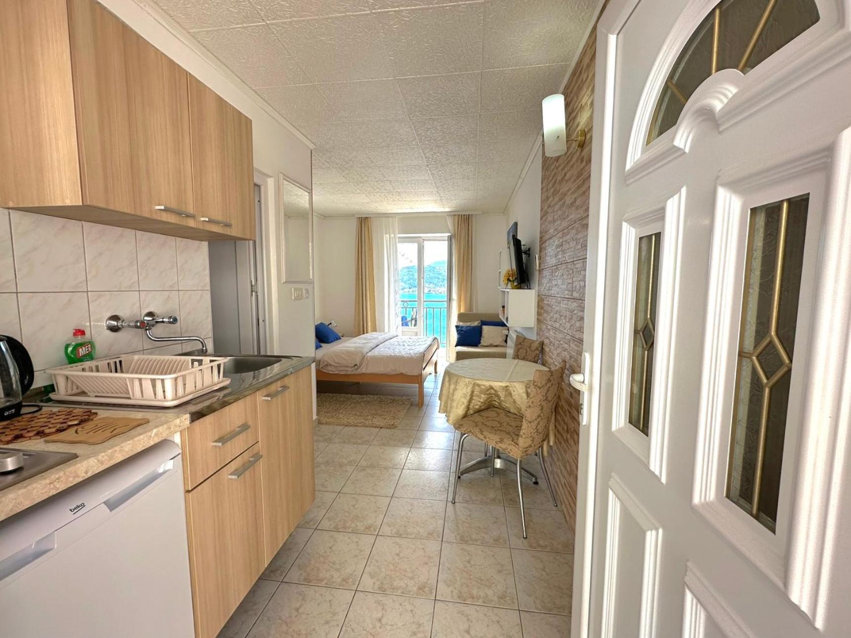 Apartments Okuka Tivat Zewnętrze zdjęcie