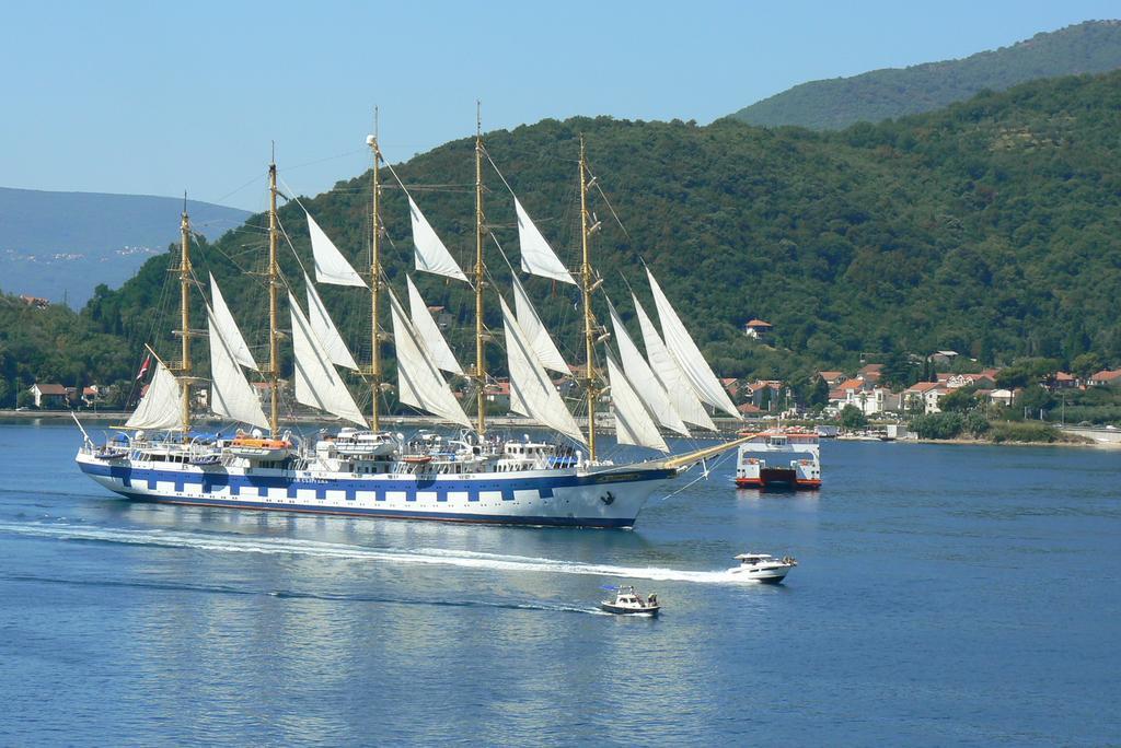 Apartments Okuka Tivat Zewnętrze zdjęcie