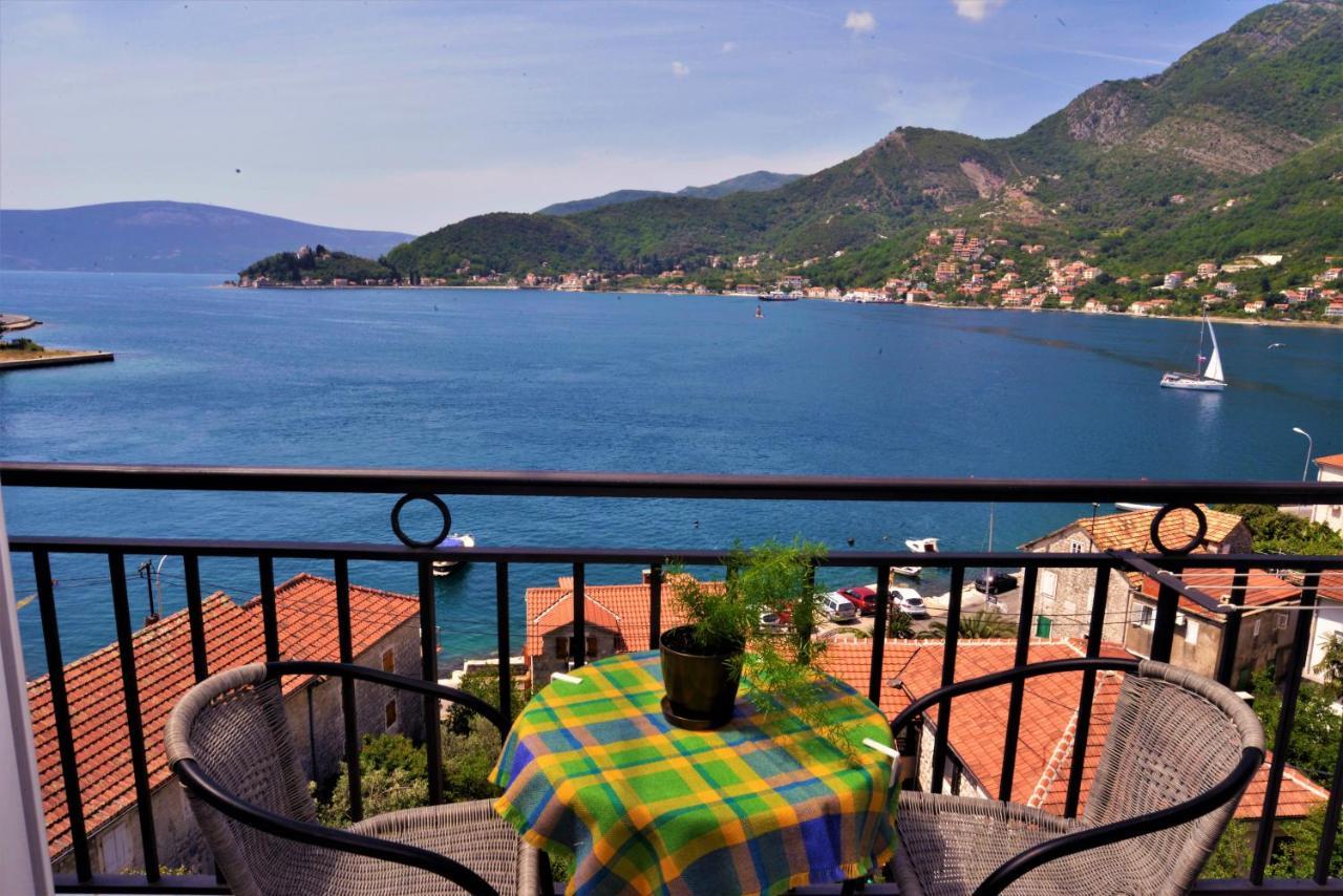 Apartments Okuka Tivat Zewnętrze zdjęcie